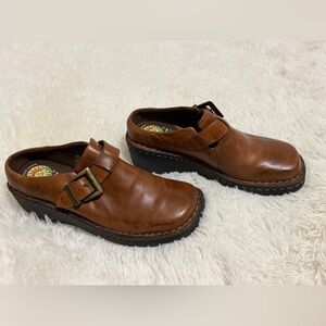 Earth Spirit Brown Leather Buckle Clogs Women’s Size 6.5 Comfort Shoes